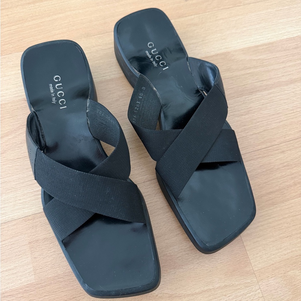 Gucci Women's Black Crisscross Sandals